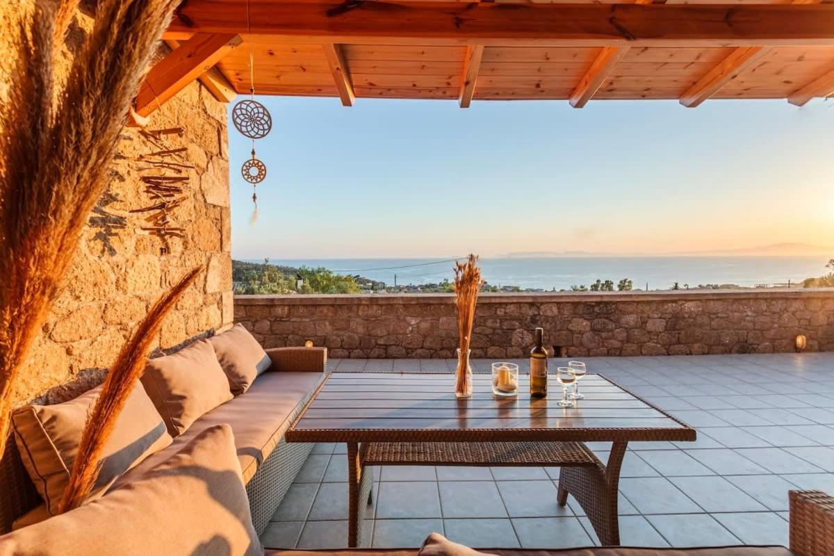 Mani Panoramic Seaviews - Luxury Summer Haven Lévktron Exterior foto